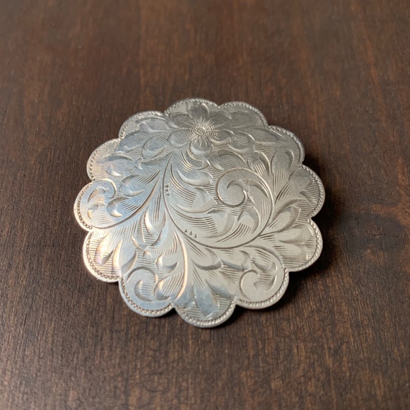 2x Sterling Silver Brooches - Engraved Flower & Leaves - Picture 4 of 10